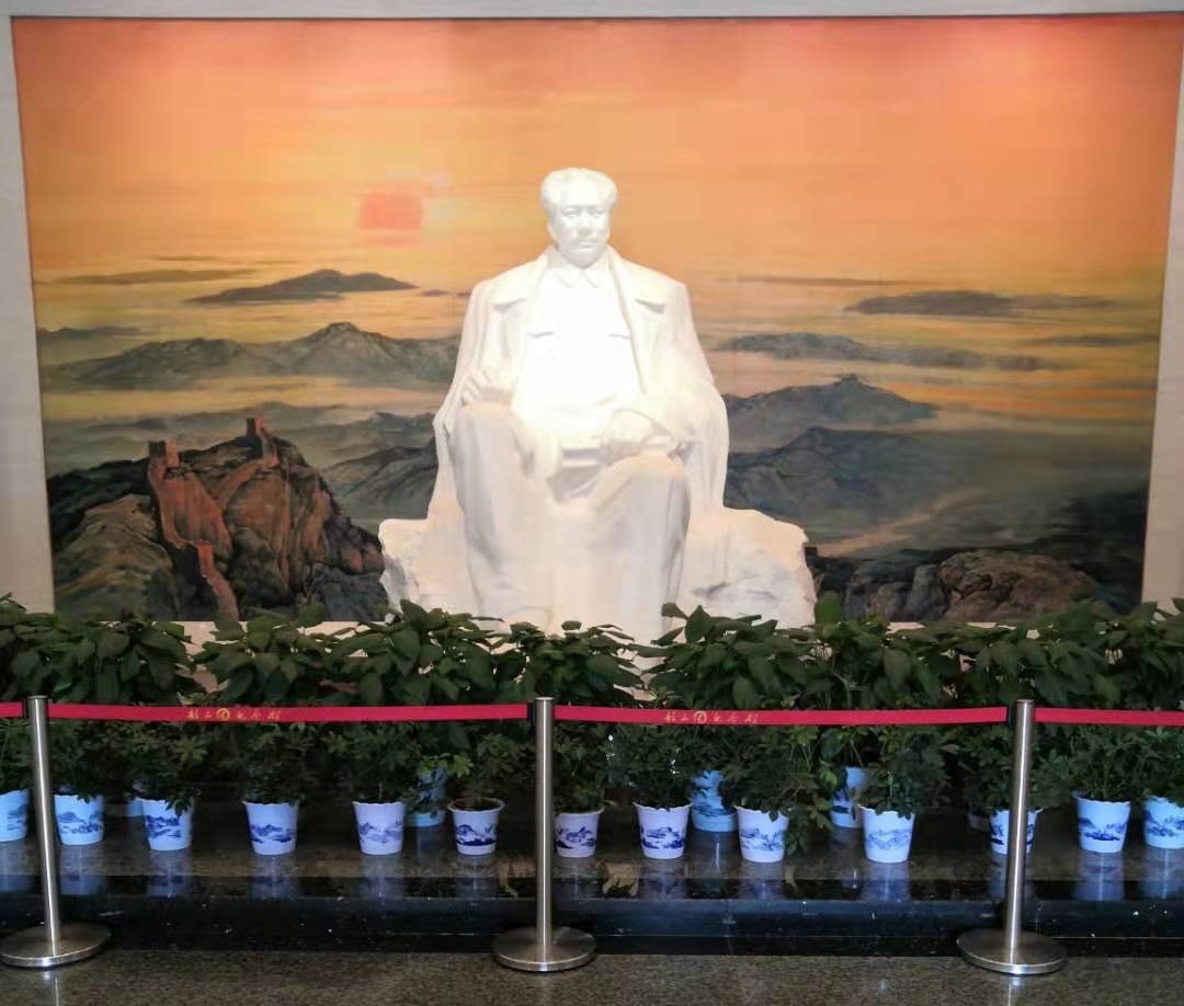 44年前的今天，一代偉人與世長辭，深切緬懷偉大領(lǐng)袖毛主席！